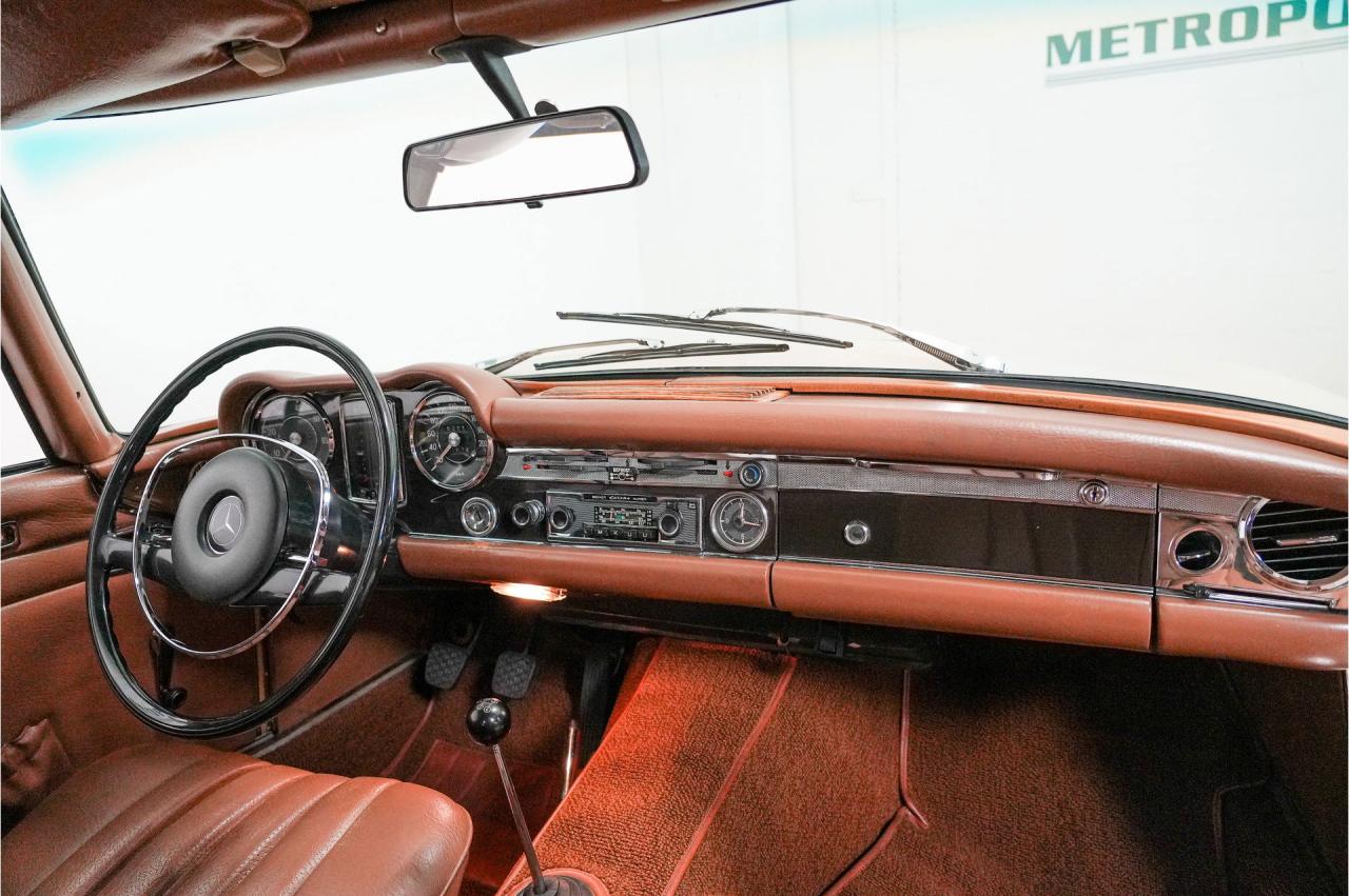 1970 Mercedes - Benz 280 SL Pagoda