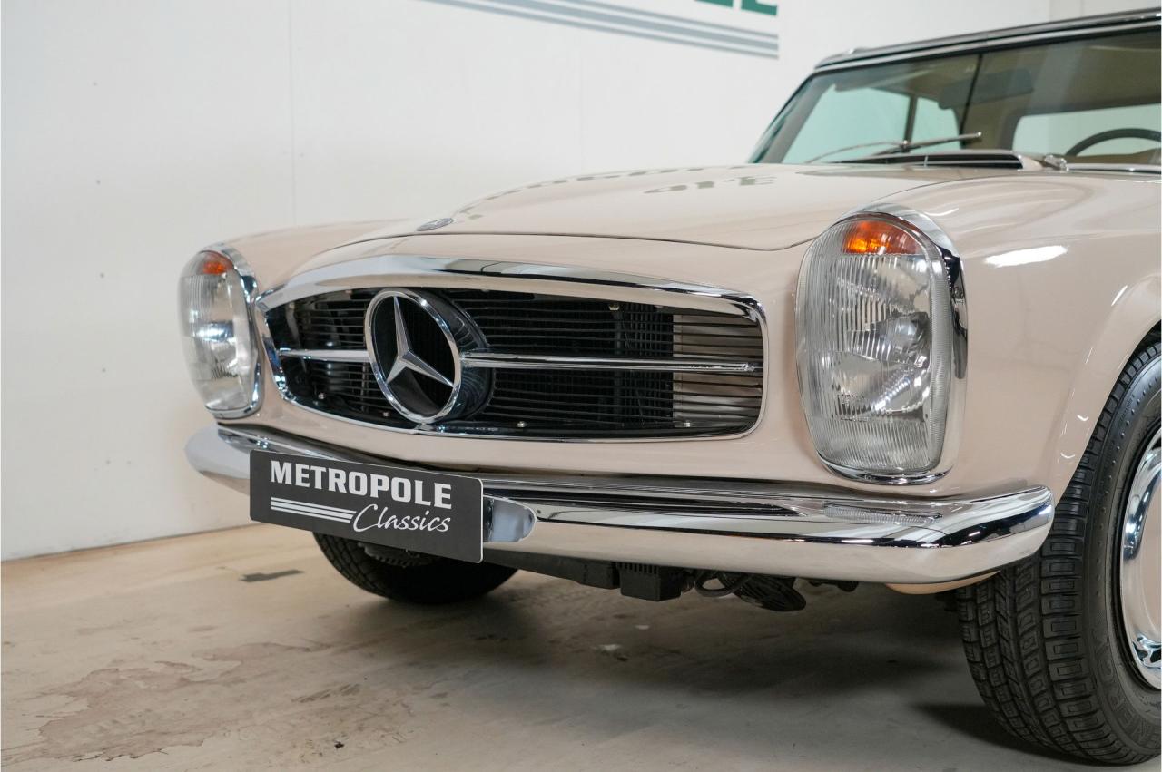 1970 Mercedes - Benz 280 SL Pagoda
