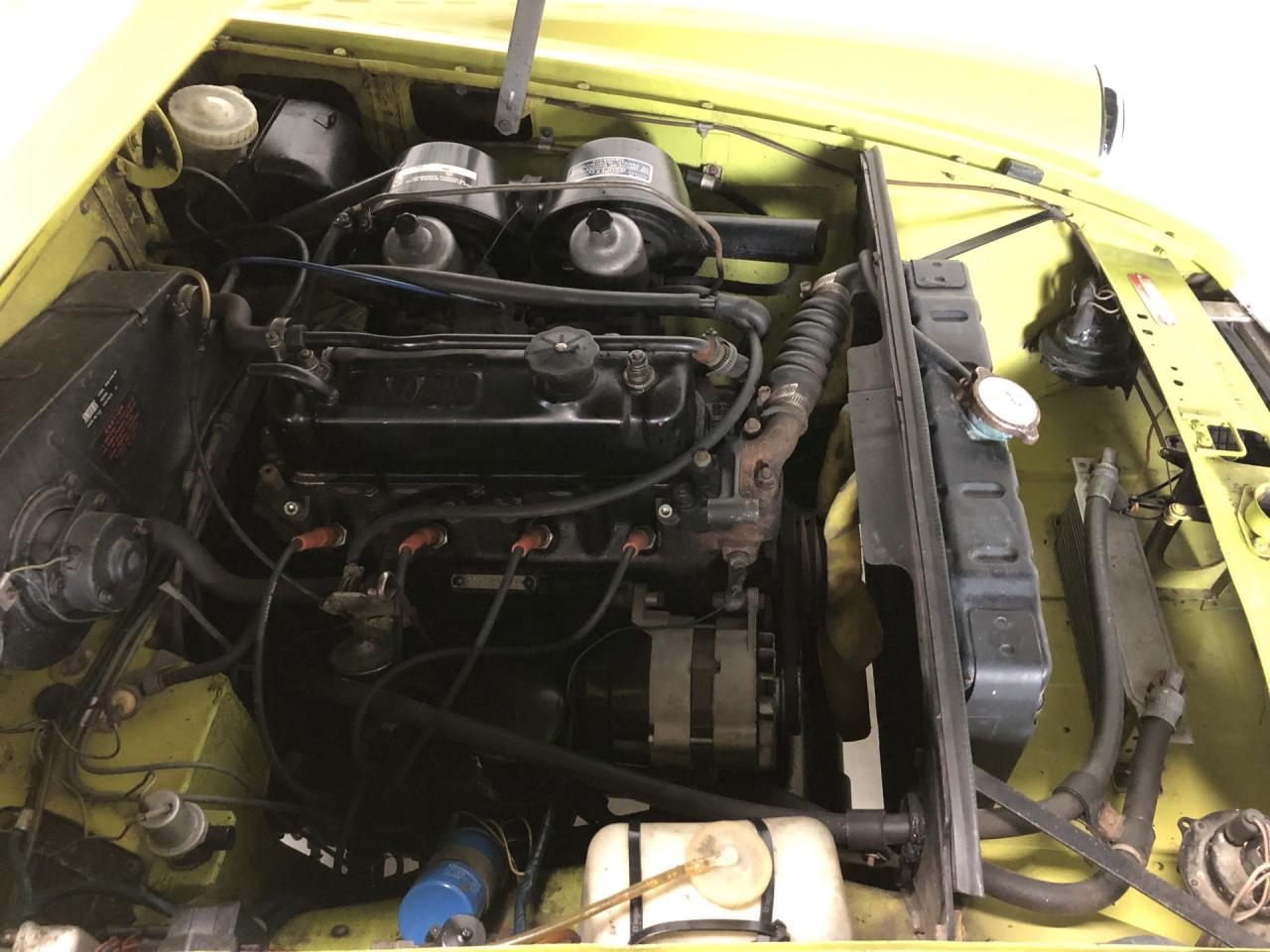 1975 MG B convertible