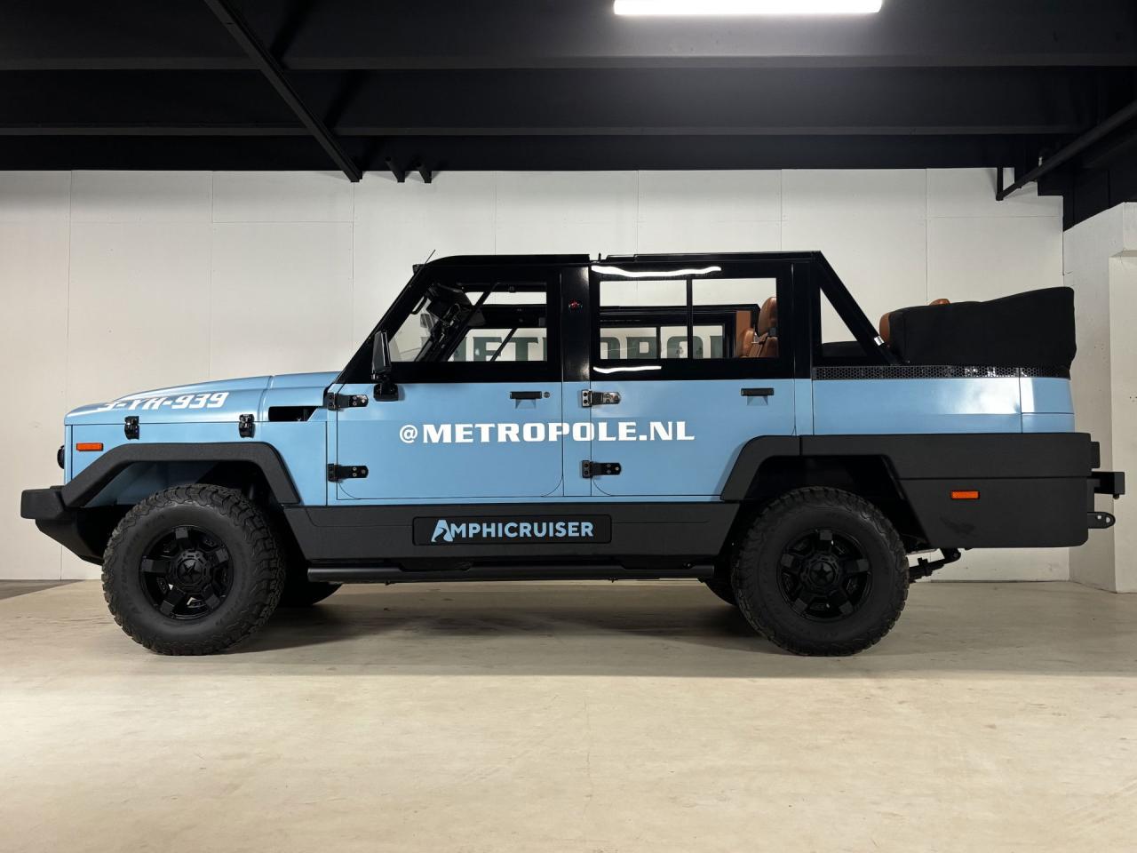 2024 Toyota amphicruser