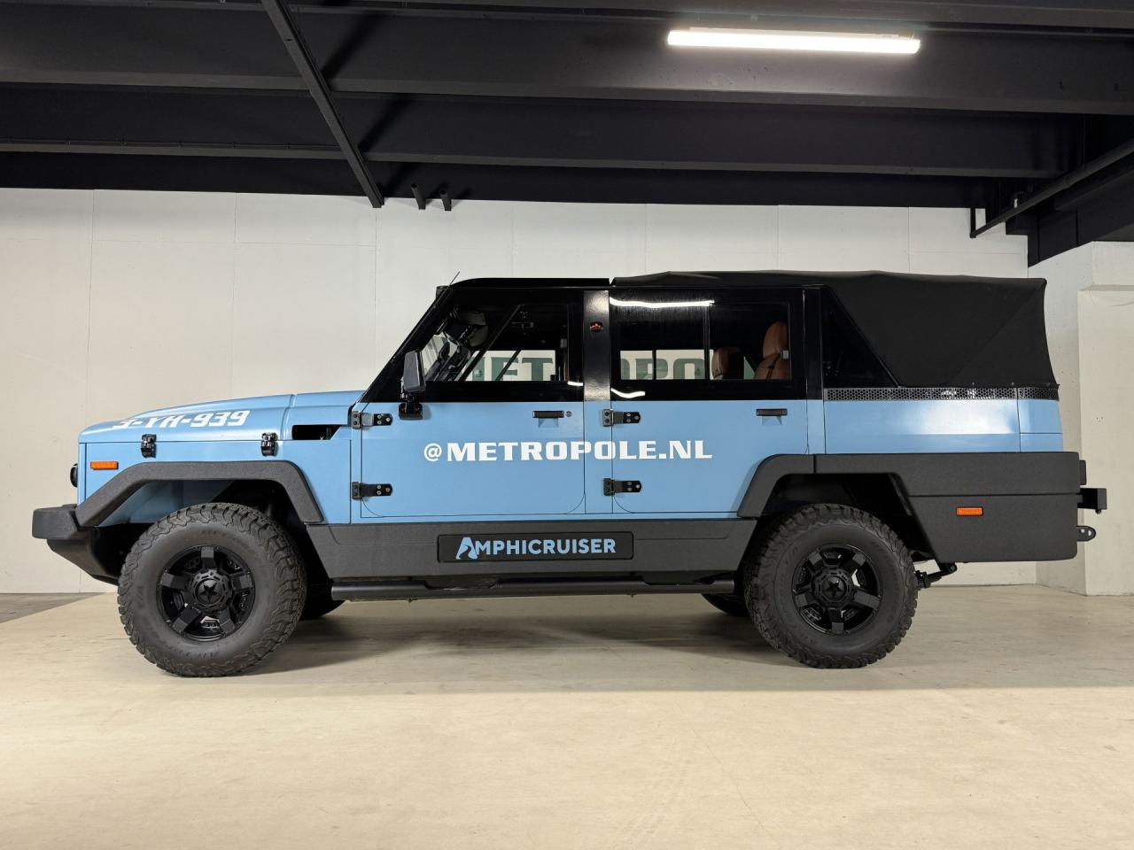 2024 Toyota amphicruser