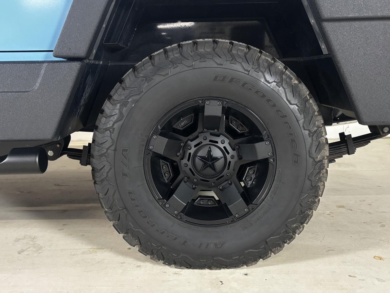 2024 Toyota amphicruser