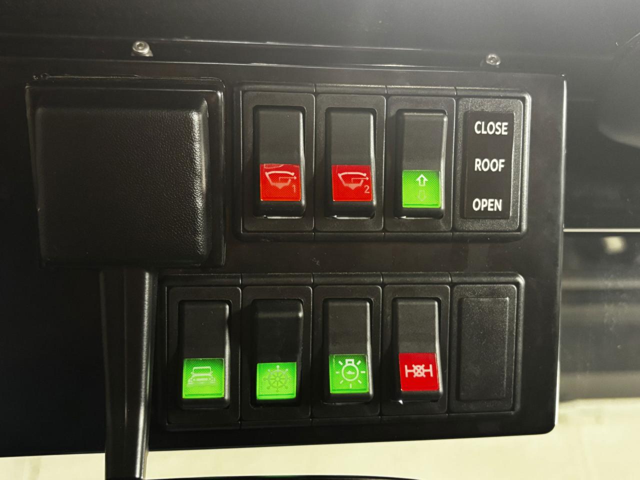 2024 Toyota amphicruser