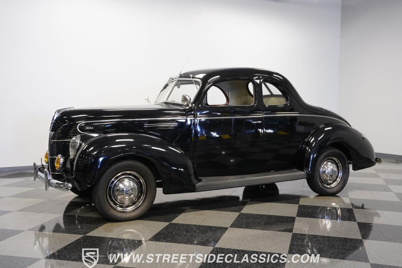 1939 Ford Deluxe Business Coupe