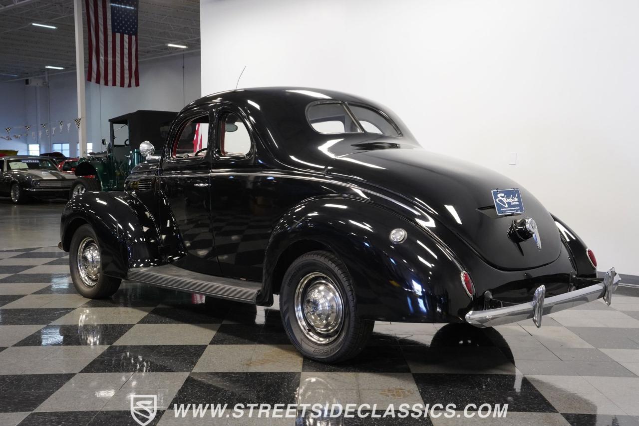 1939 Ford Deluxe Business Coupe