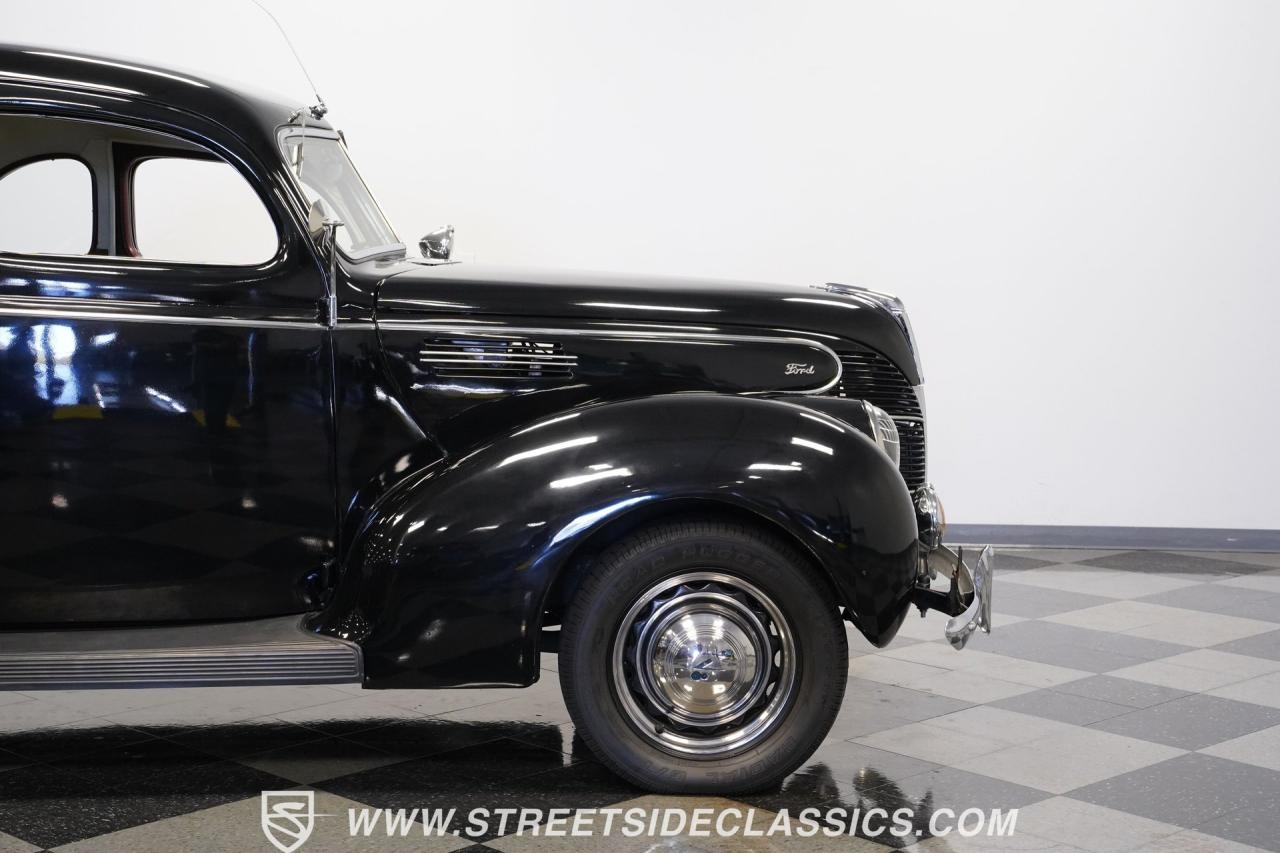 1939 Ford Deluxe Business Coupe