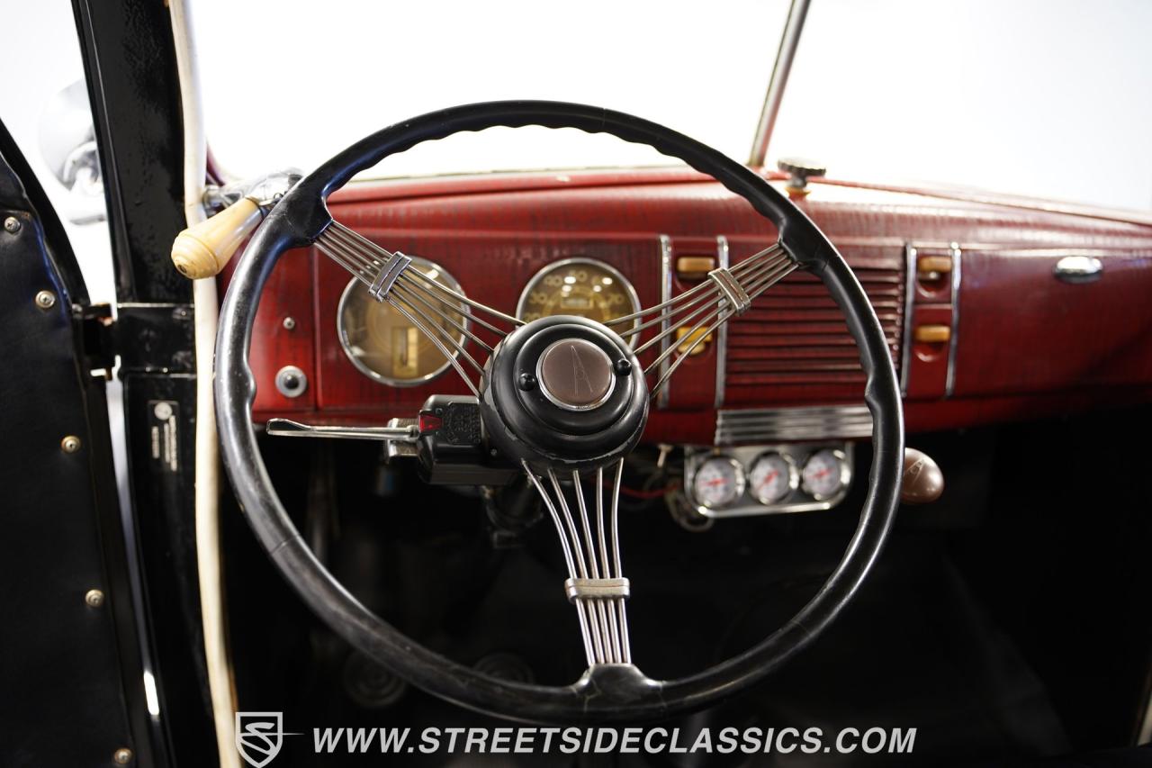 1939 Ford Deluxe Business Coupe