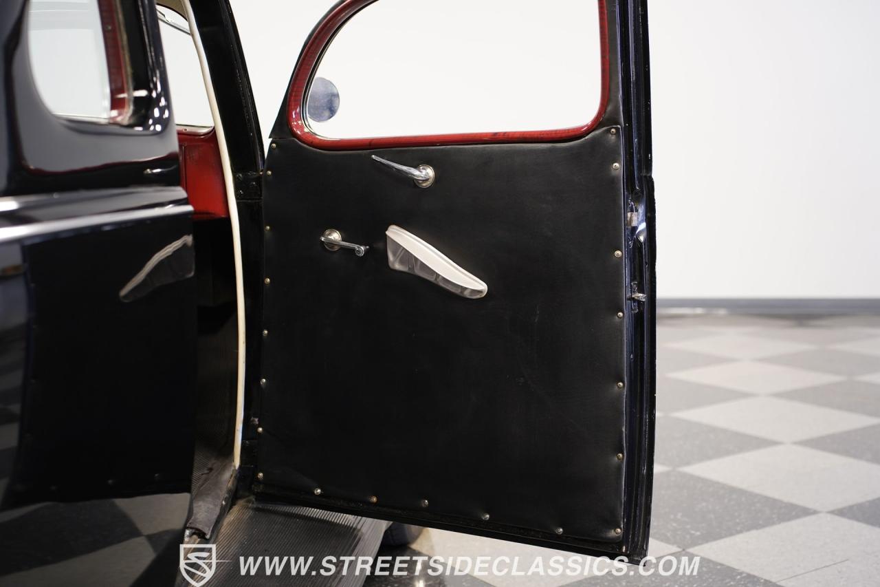 1939 Ford Deluxe Business Coupe