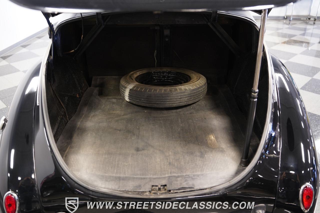 1939 Ford Deluxe Business Coupe