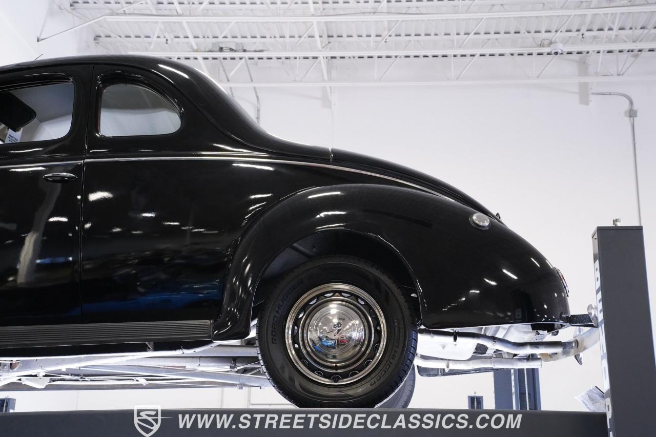 1939 Ford Deluxe Business Coupe
