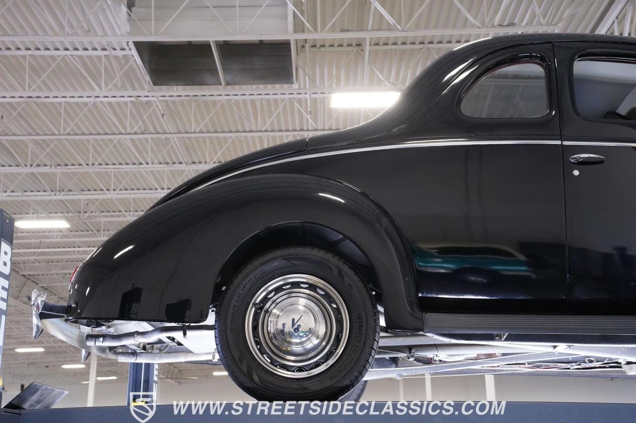 1939 Ford Deluxe Business Coupe