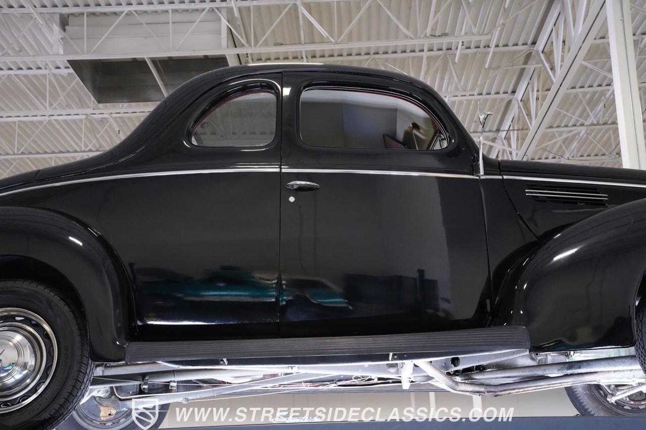 1939 Ford Deluxe Business Coupe
