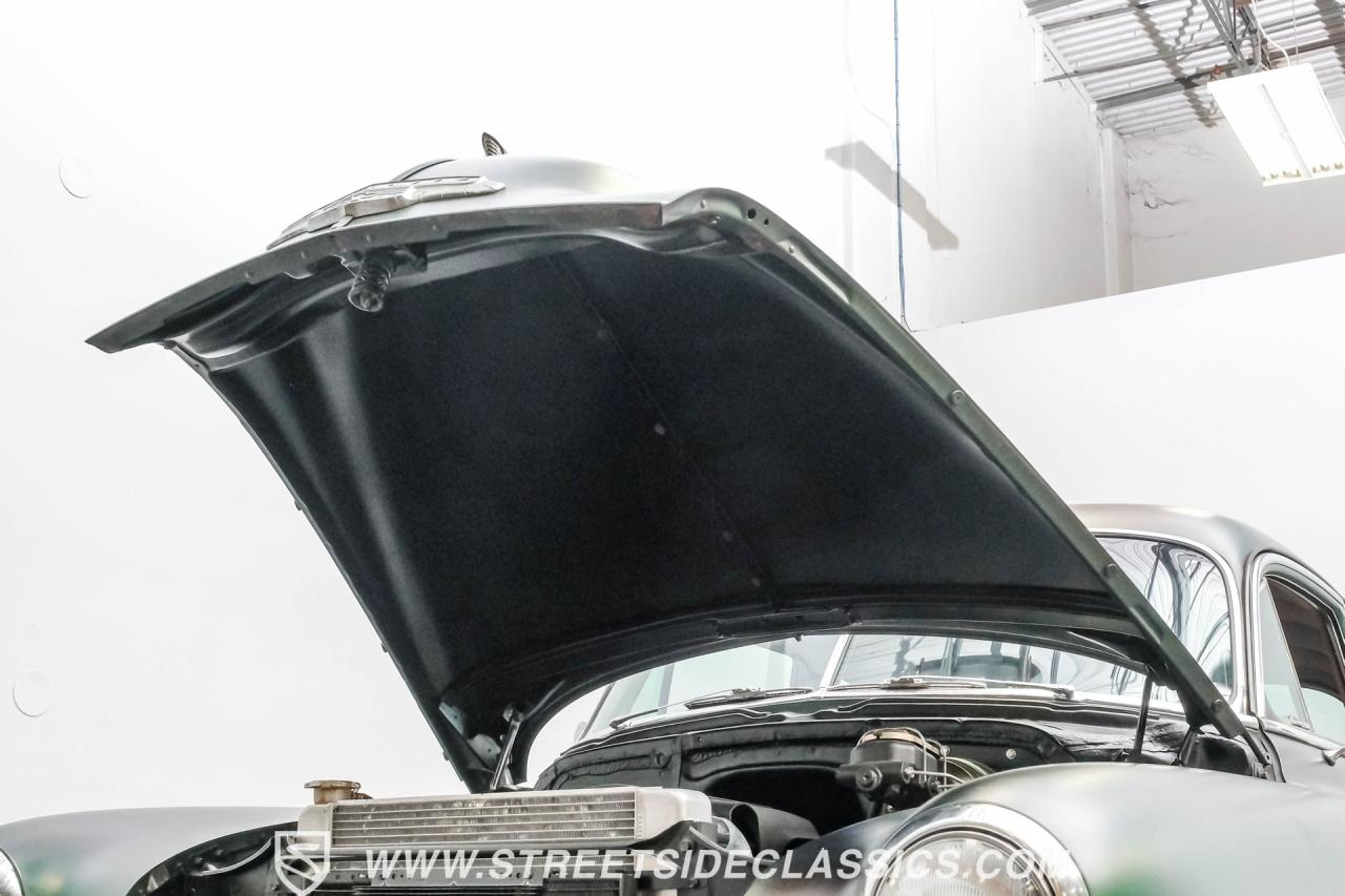 1952 Chevrolet Fleetline Patina Restomod