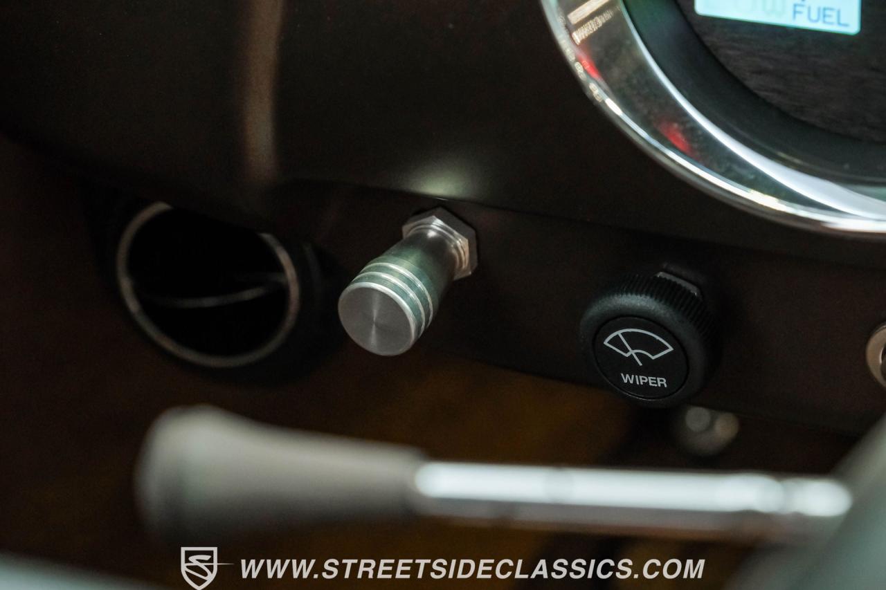 1952 Chevrolet Fleetline Patina Restomod