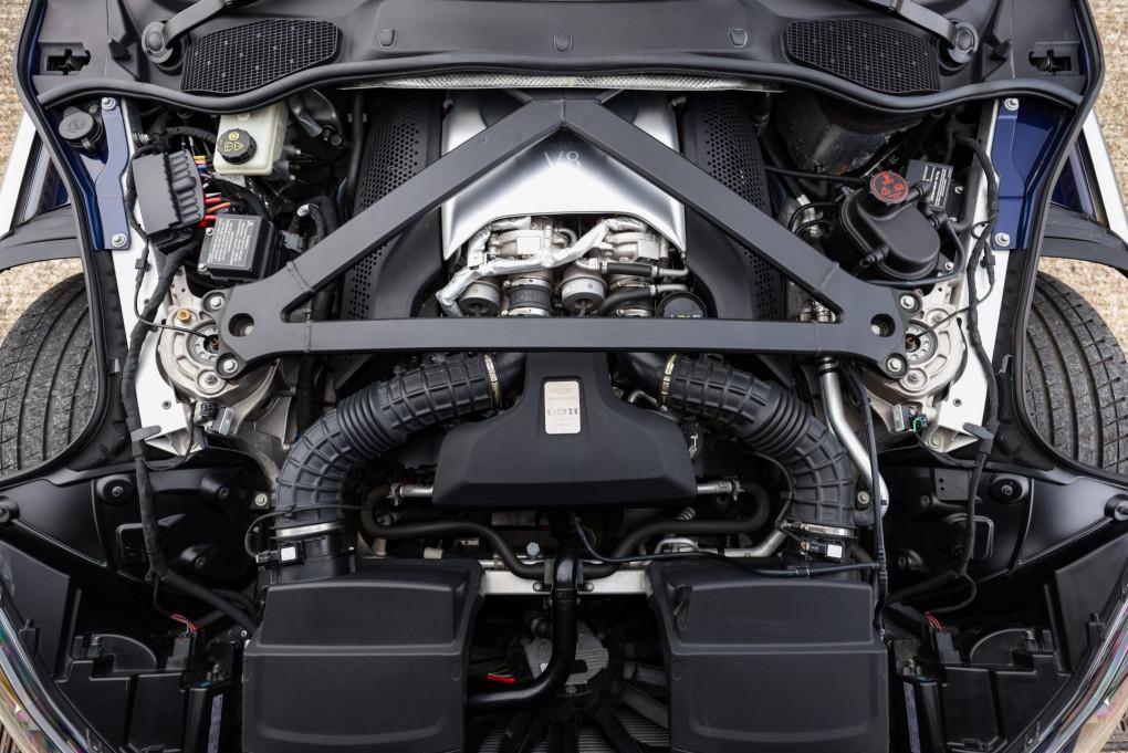 2018 Aston Martin DB11