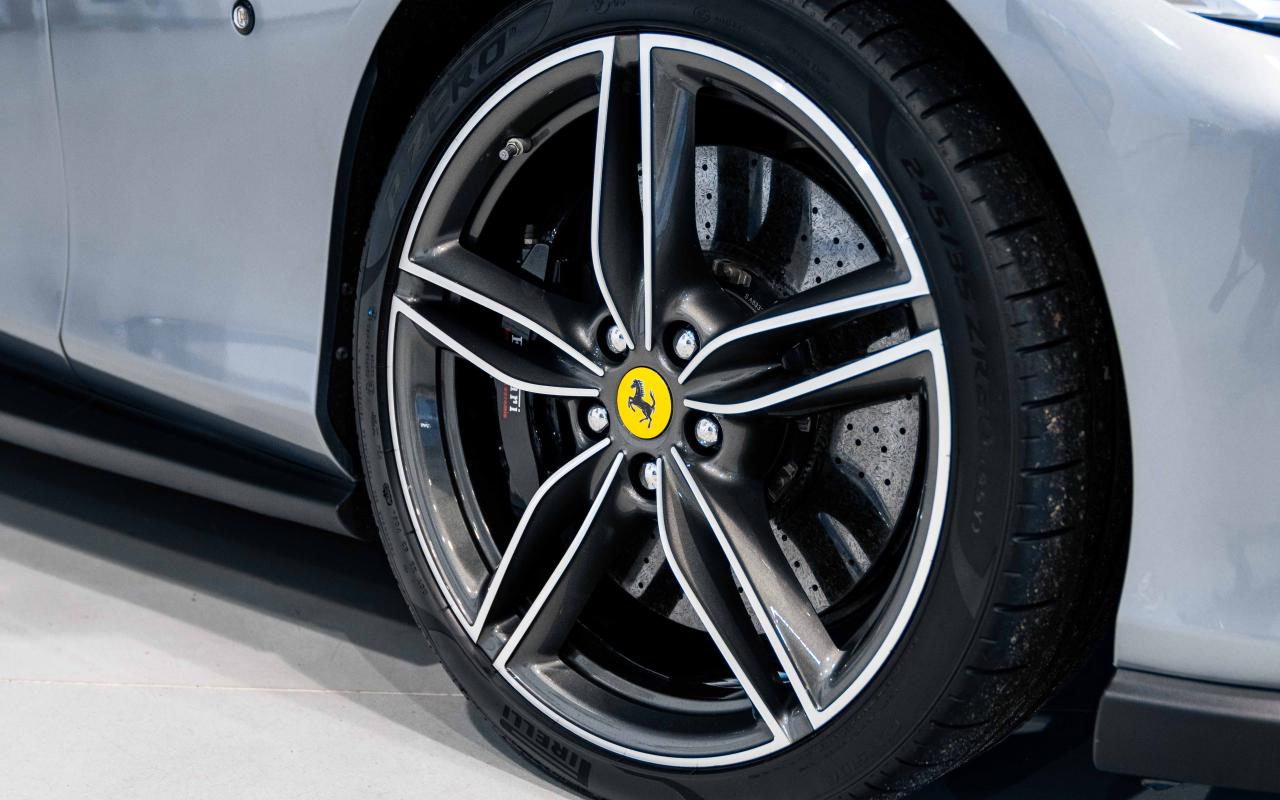 2023 Ferrari ROMA SPIDER