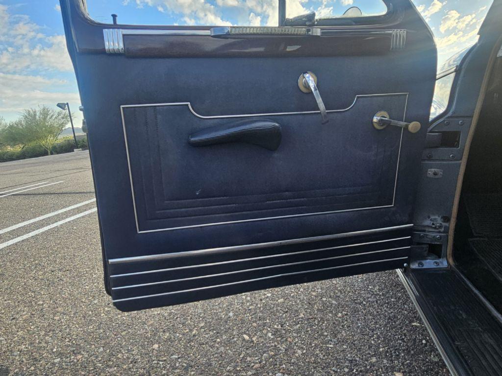 1947 Packard Custom Super Clipper Club Sedan