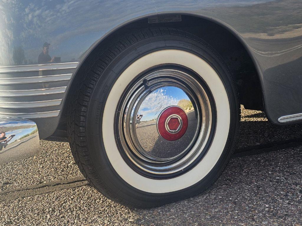1947 Packard Custom Super Clipper Club Sedan