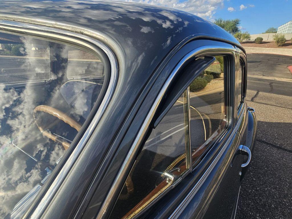 1947 Packard Custom Super Clipper Club Sedan