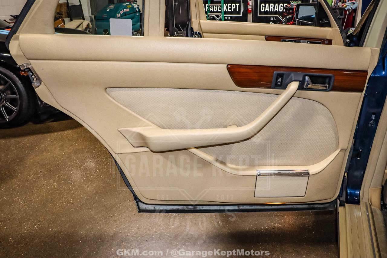 1988 Mercedes - Benz 420-Class