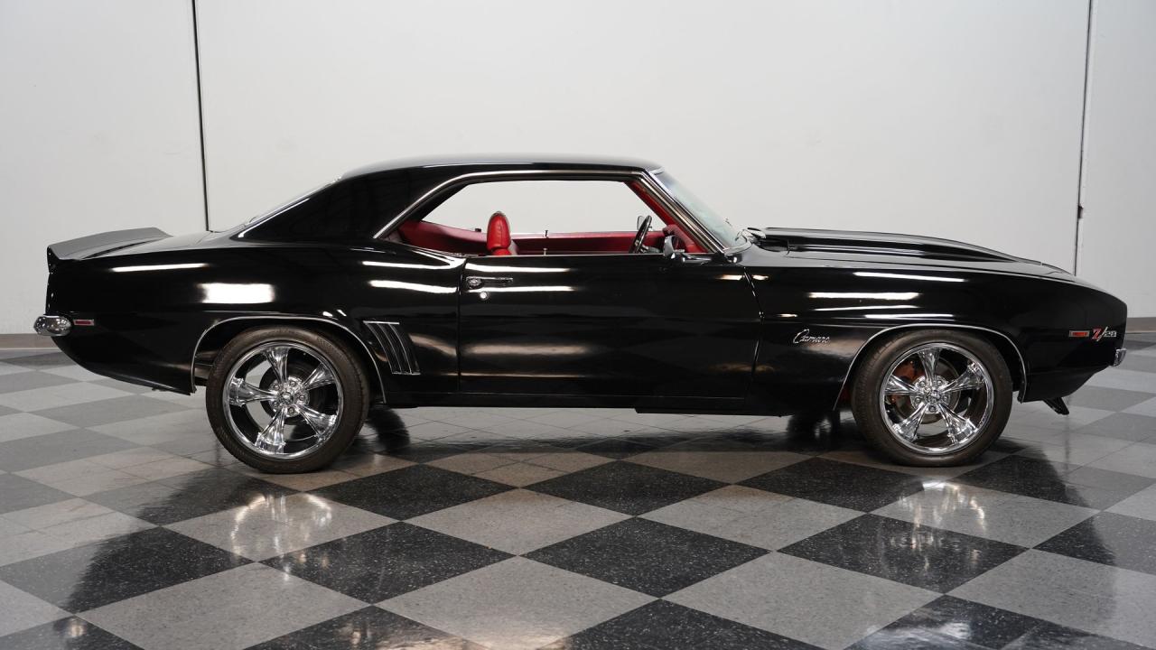 1969 Chevrolet Camaro Z28 Tribute