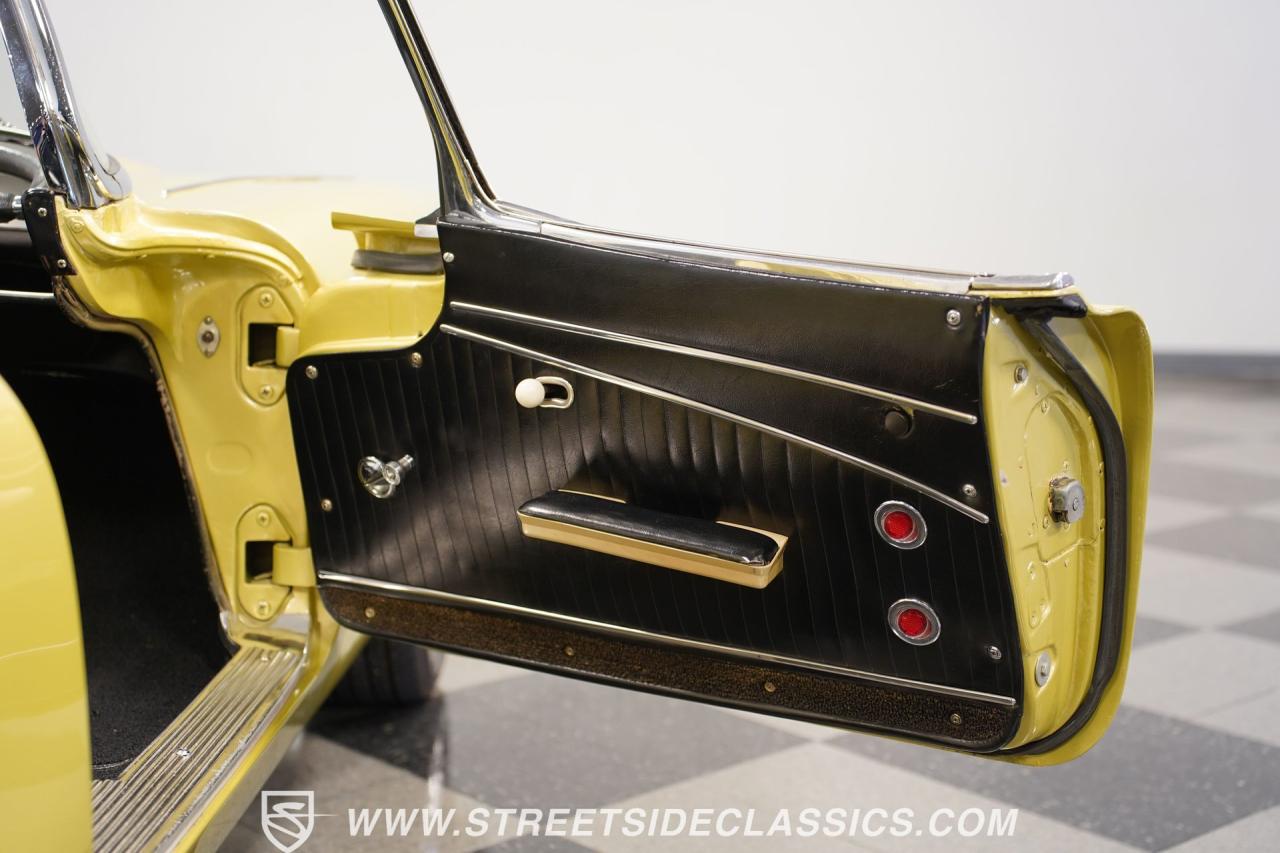 1962 Chevrolet Corvette Convertible