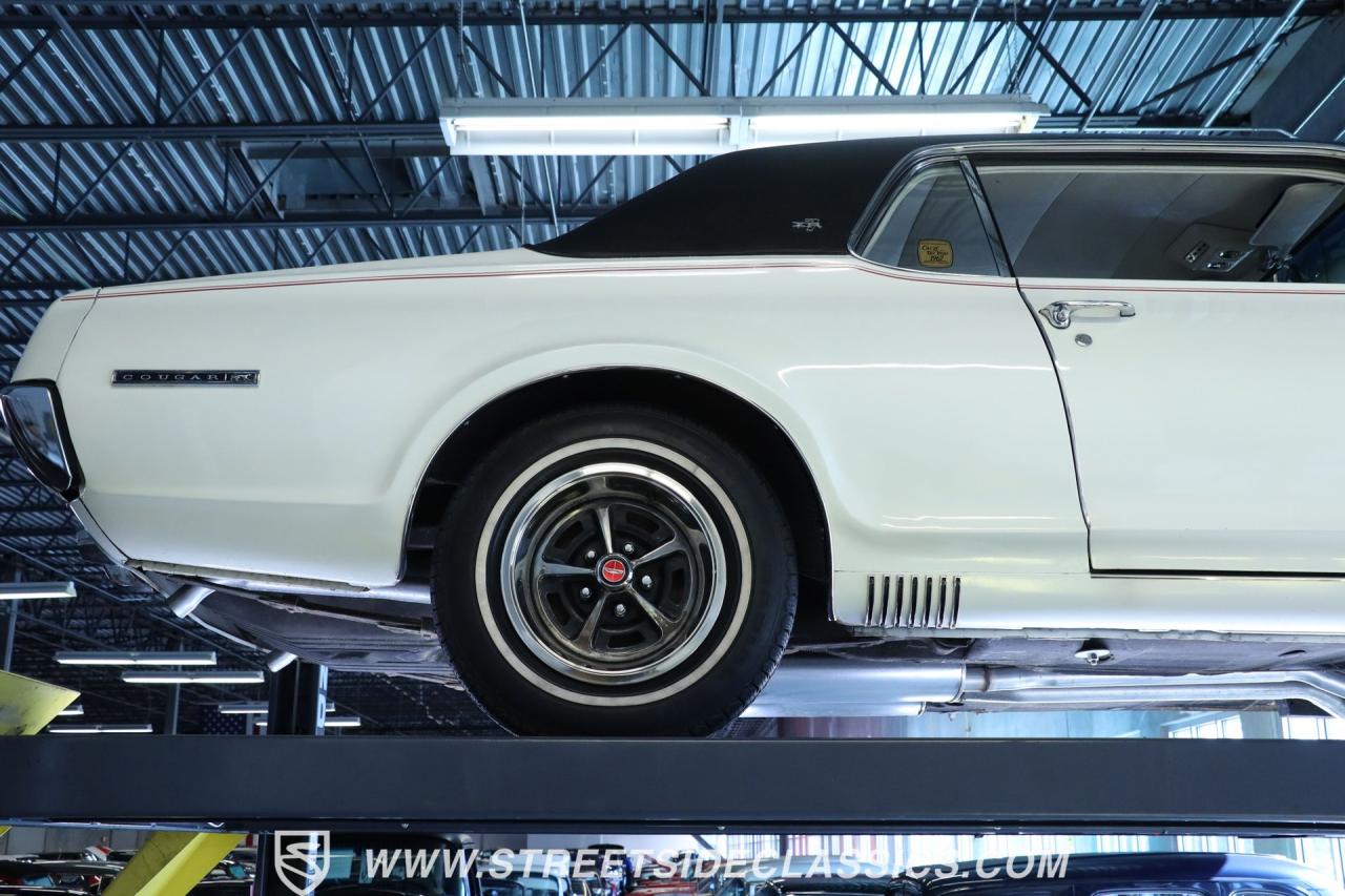 1967 Mercury Cougar XR7