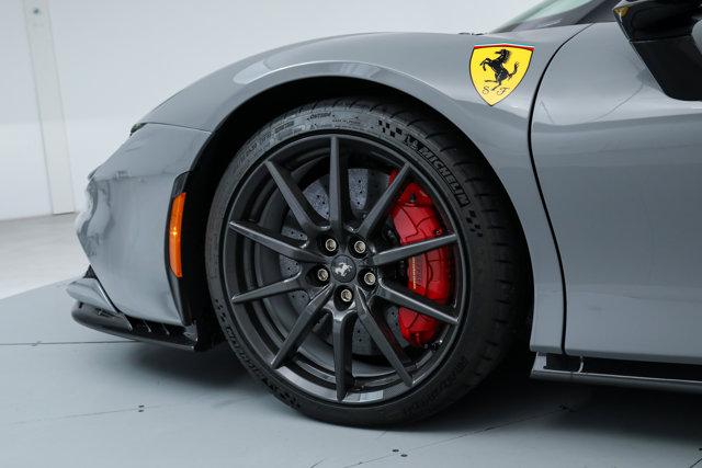 2025 Ferrari SF90 SPIDER