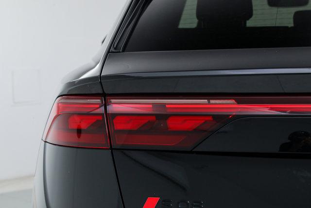 2024 Audi SQ8