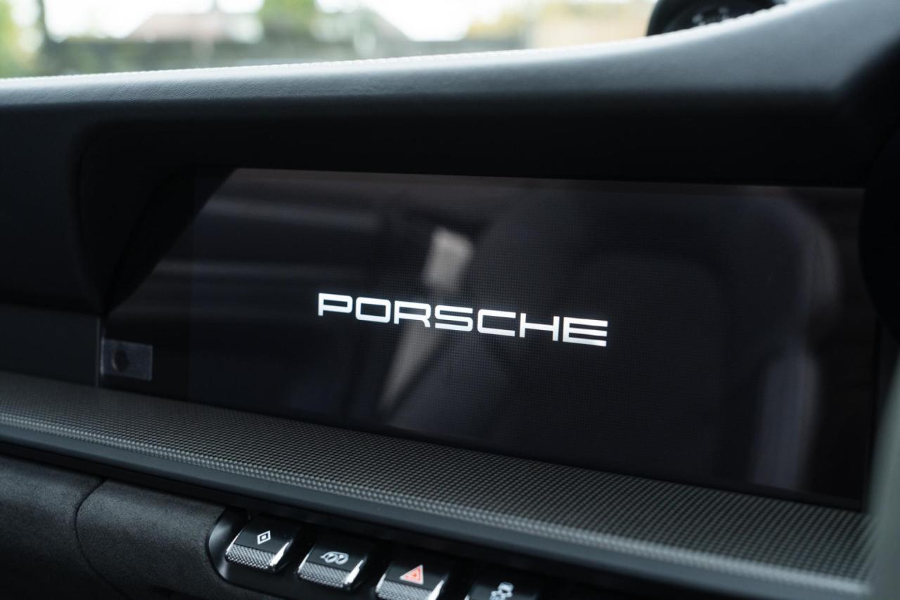 2021 Porsche 911 (992.1) CARRERA 4 GTS CABRIOLET 2021 Porsche 911 (992.1) CARRERA 4 GTS CABRIOLET