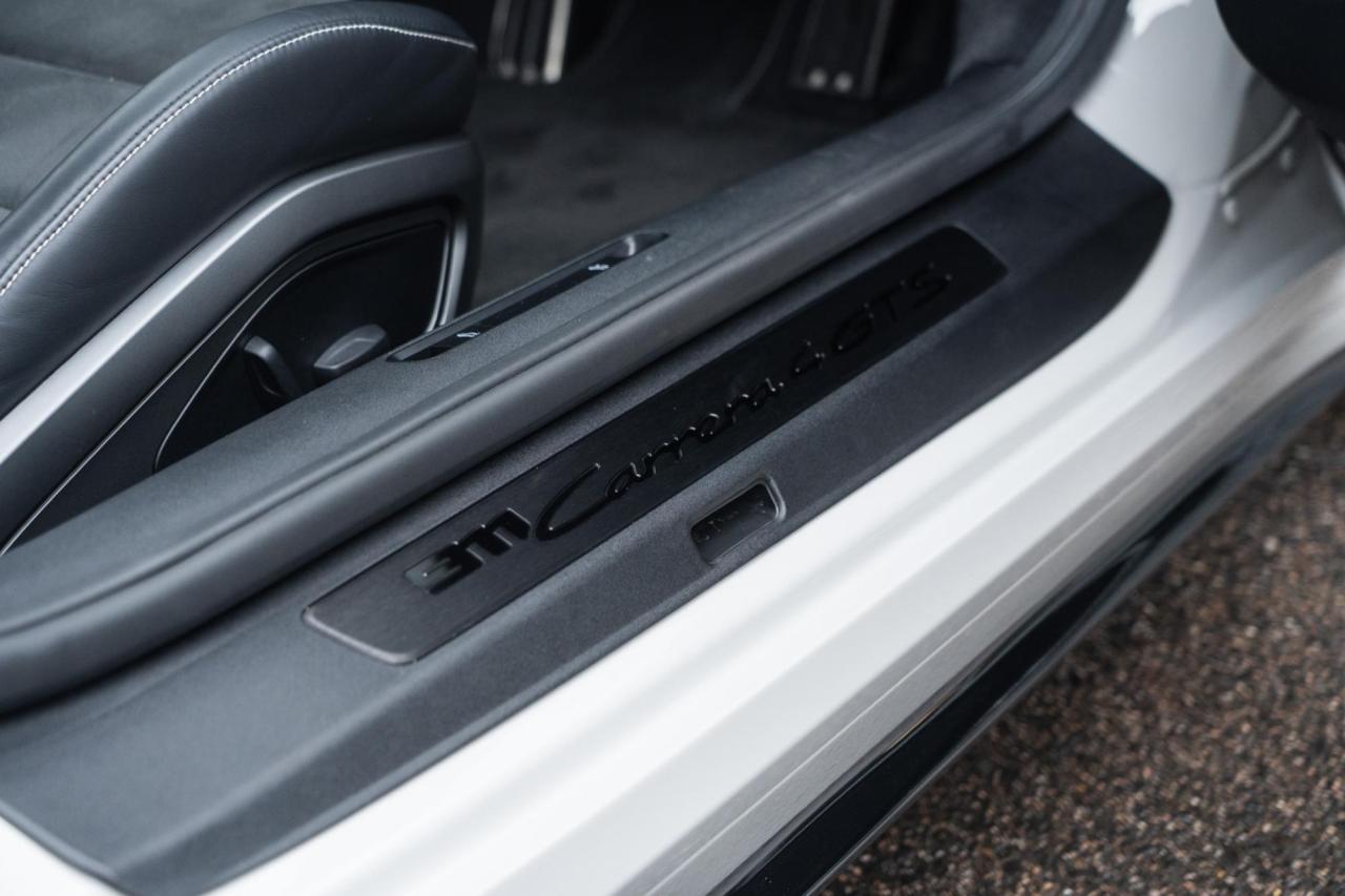 2021 Porsche 911 (992.1) CARRERA 4 GTS CABRIOLET 2021 Porsche 911 (992.1) CARRERA 4 GTS CABRIOLET