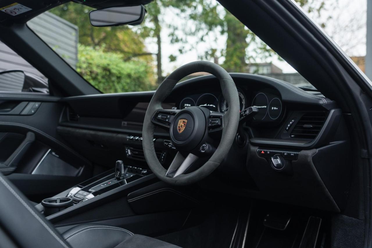 2021 Porsche 911 (992.1) CARRERA 4 GTS CABRIOLET 2021 Porsche 911 (992.1) CARRERA 4 GTS CABRIOLET