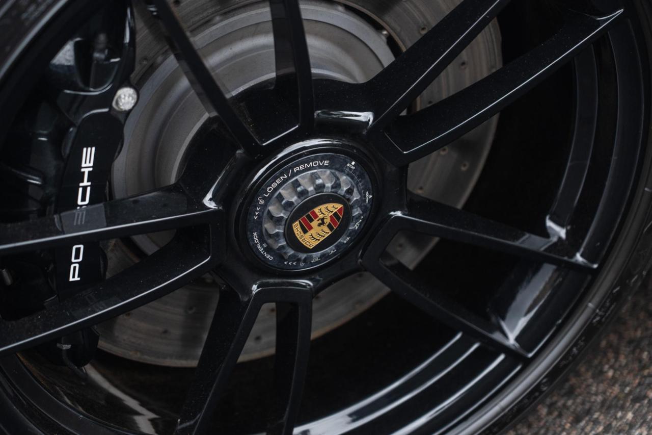 2021 Porsche 911 (992.1) CARRERA 4 GTS CABRIOLET 2021 Porsche 911 (992.1) CARRERA 4 GTS CABRIOLET