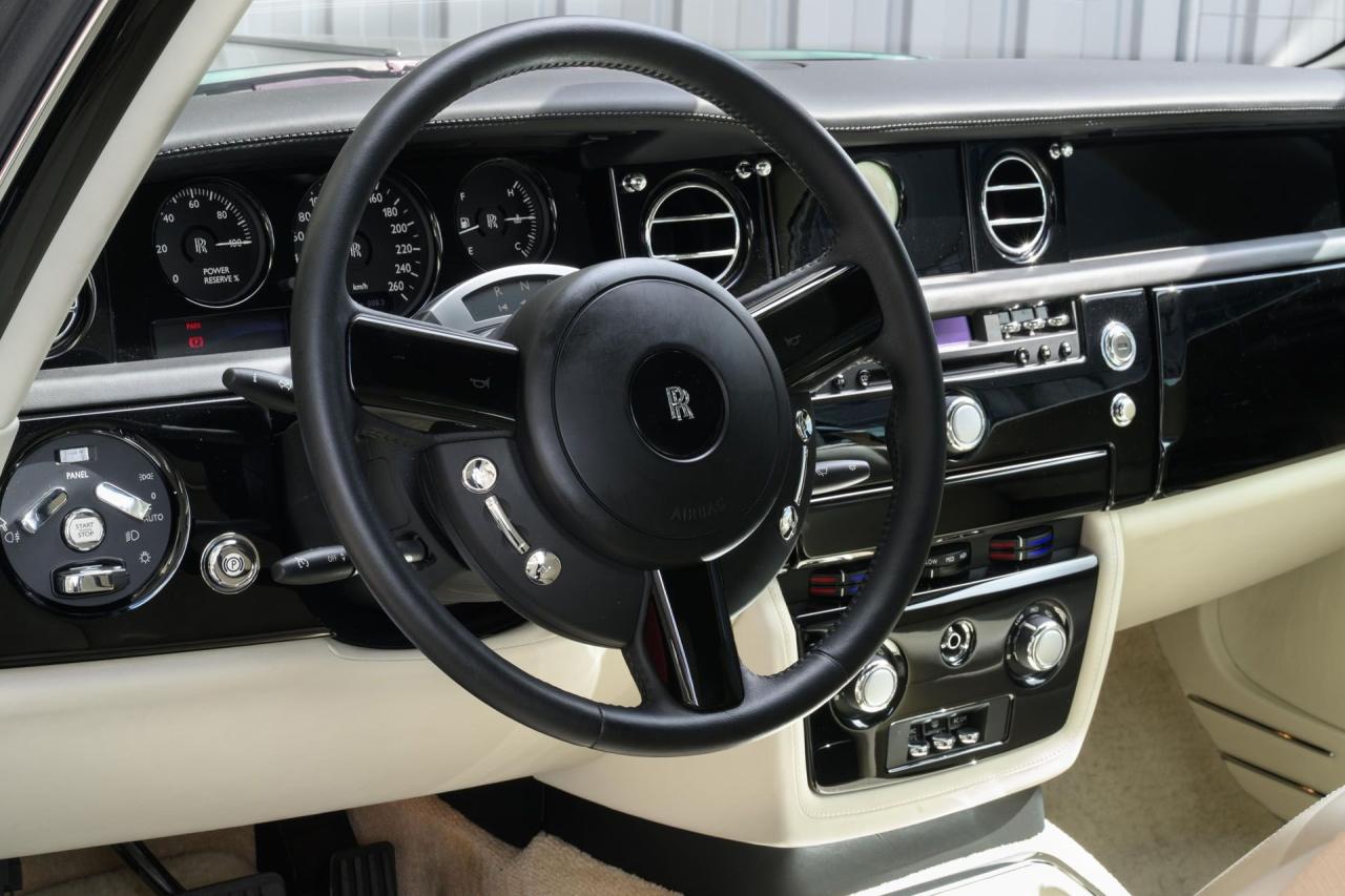 2009 Rolls - Royce Phantom Coup&eacute;