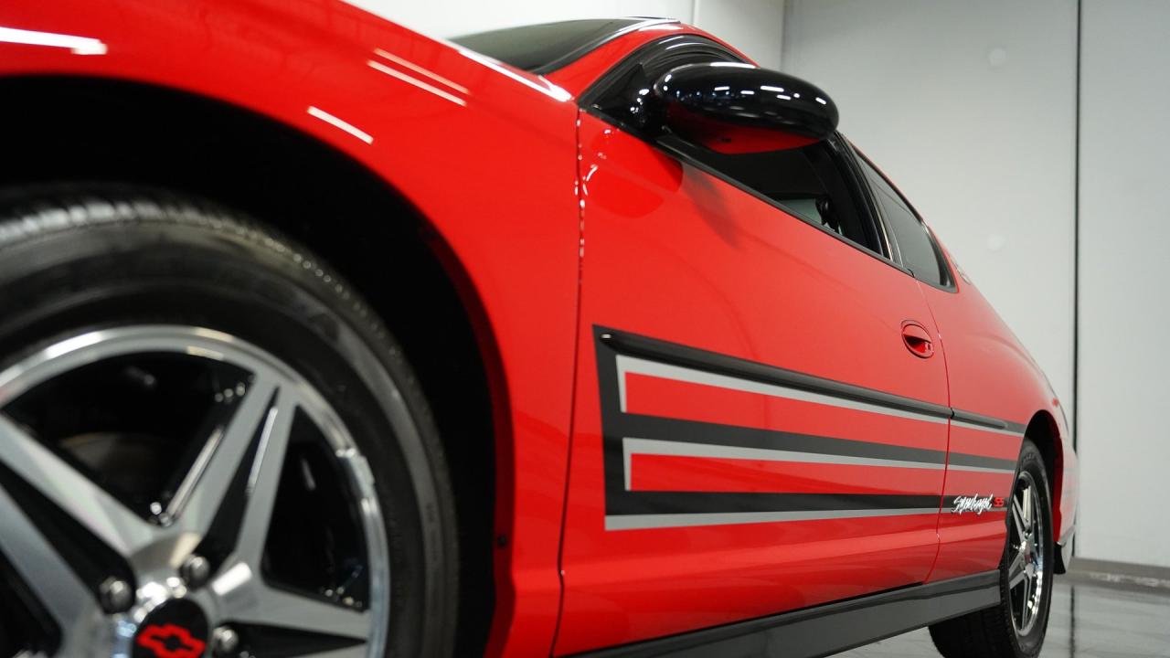 2004 Chevrolet Monte Carlo SS Supercharged Dale Earnhardt Jr. Edition