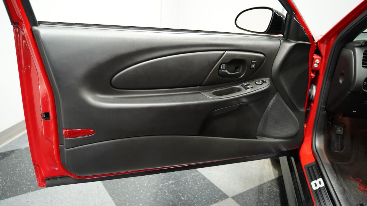 2004 Chevrolet Monte Carlo SS Supercharged Dale Earnhardt Jr. Edition