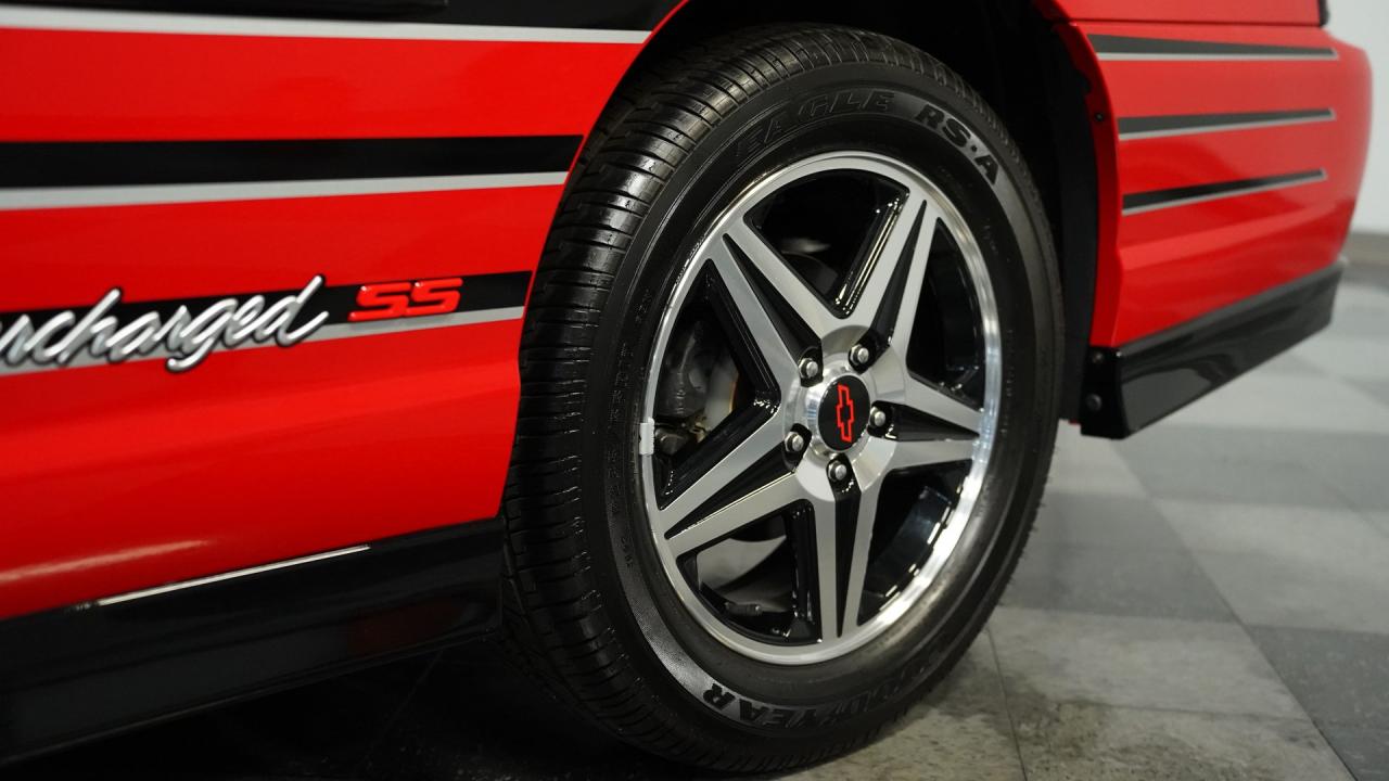 2004 Chevrolet Monte Carlo SS Supercharged Dale Earnhardt Jr. Edition