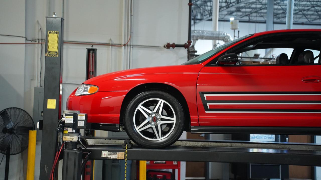 2004 Chevrolet Monte Carlo SS Supercharged Dale Earnhardt Jr. Edition