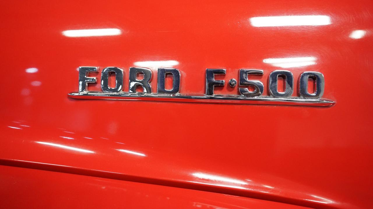 1954 Ford F-500 7.3 Powerstroke