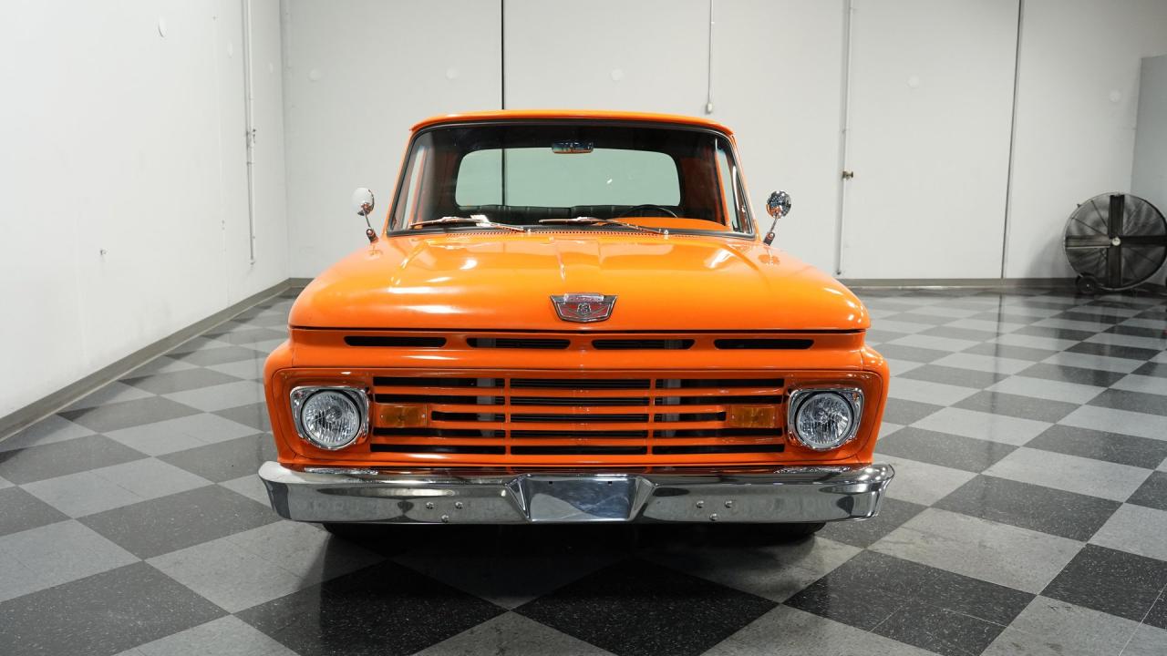 1963 Ford F-100 Stepside Restomod