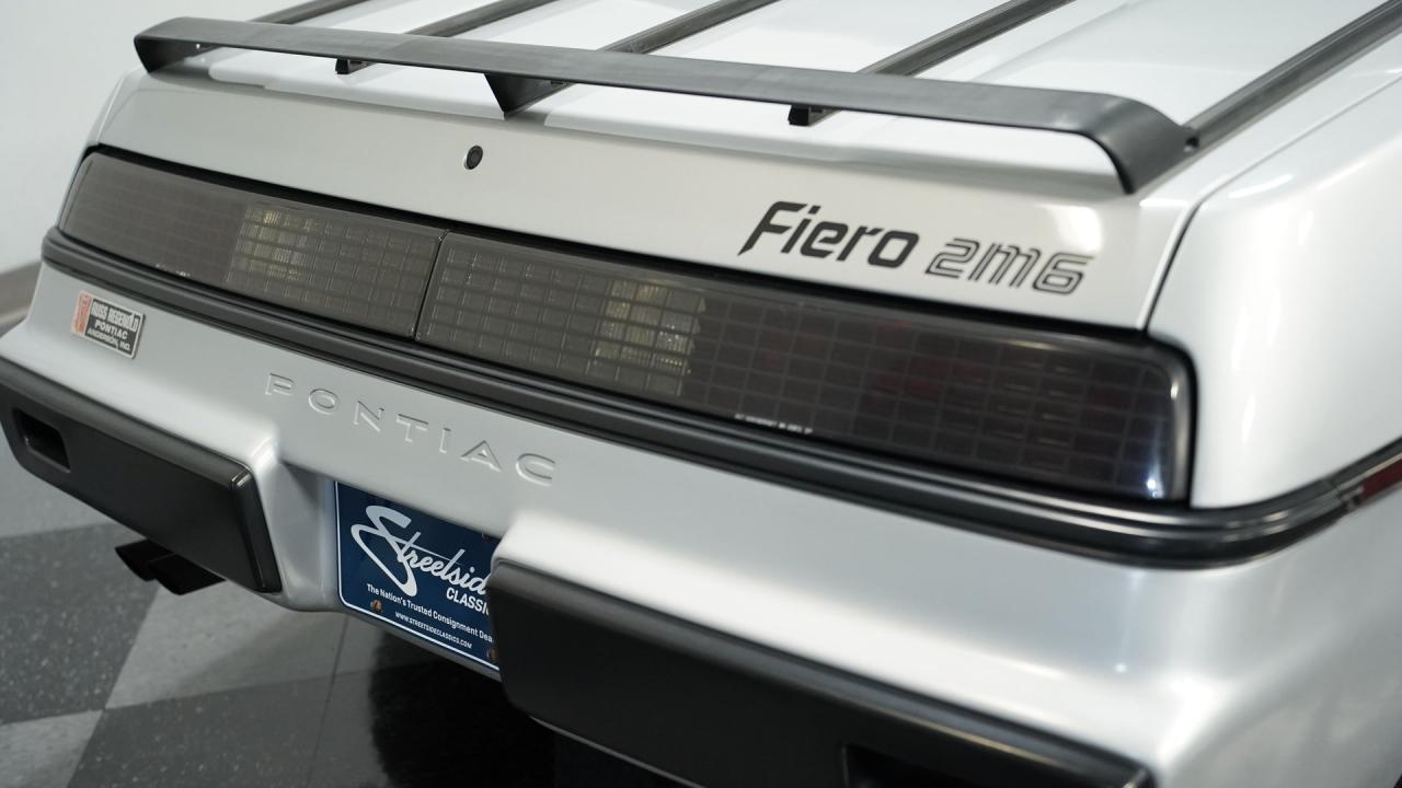 1985 Pontiac Fiero SE