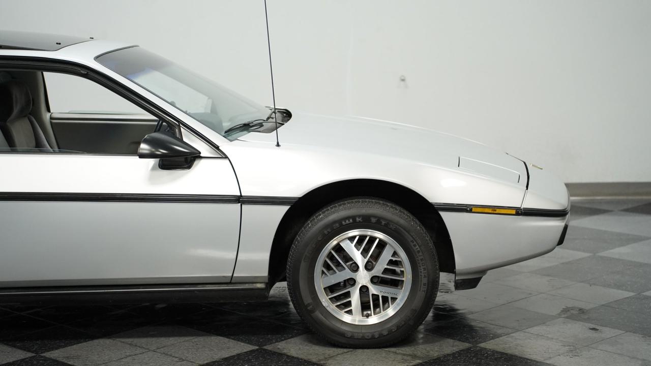 1985 Pontiac Fiero SE