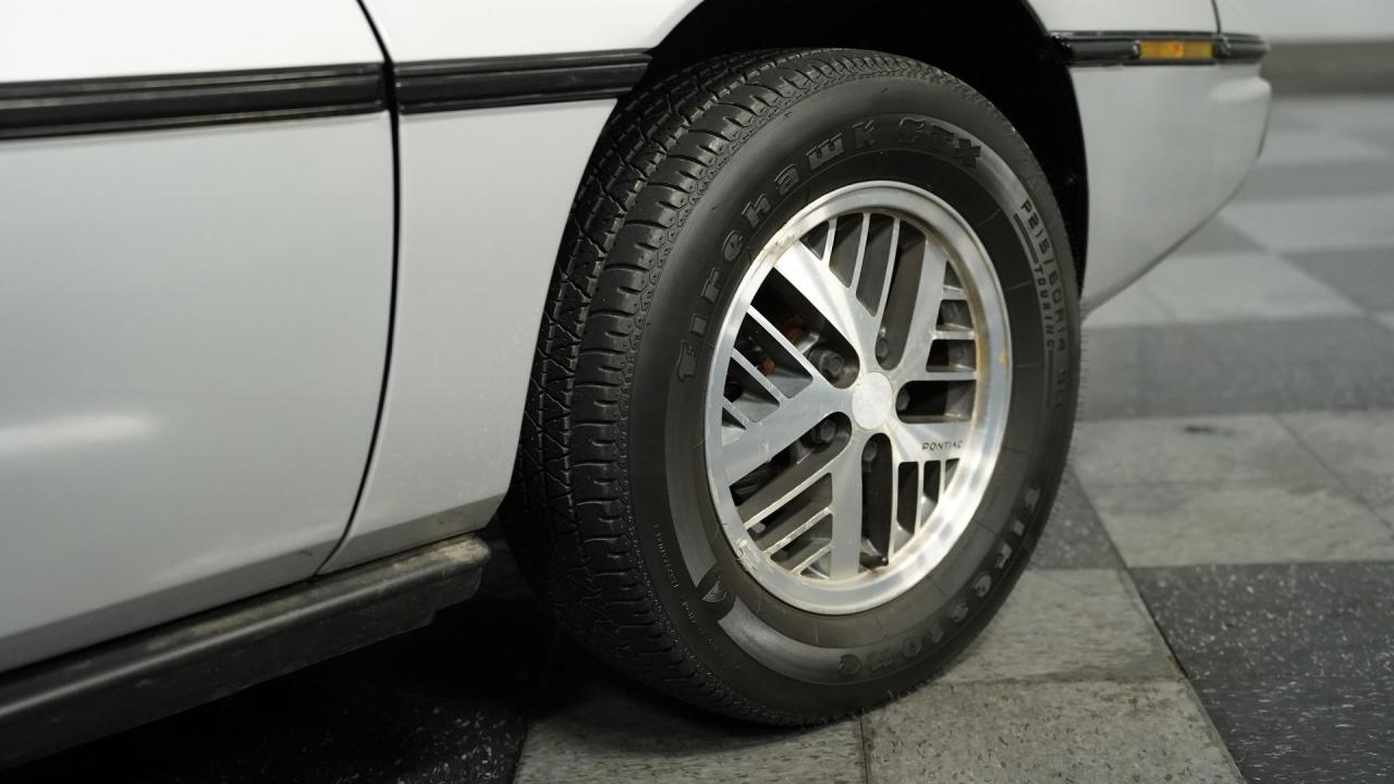 1985 Pontiac Fiero SE