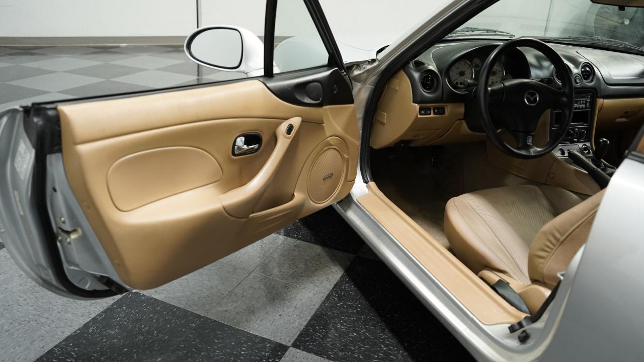 2001 Mazda Miata MX-5