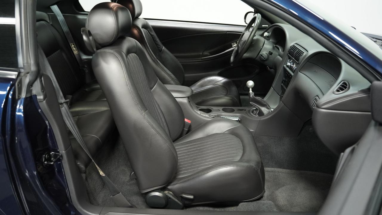 2001 Ford Mustang Bullitt GT