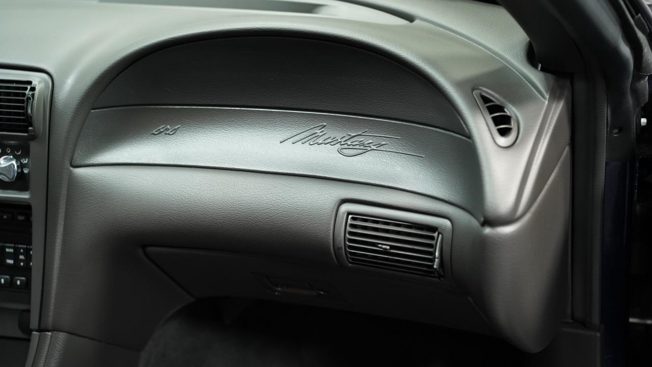 2001 Ford Mustang Bullitt GT