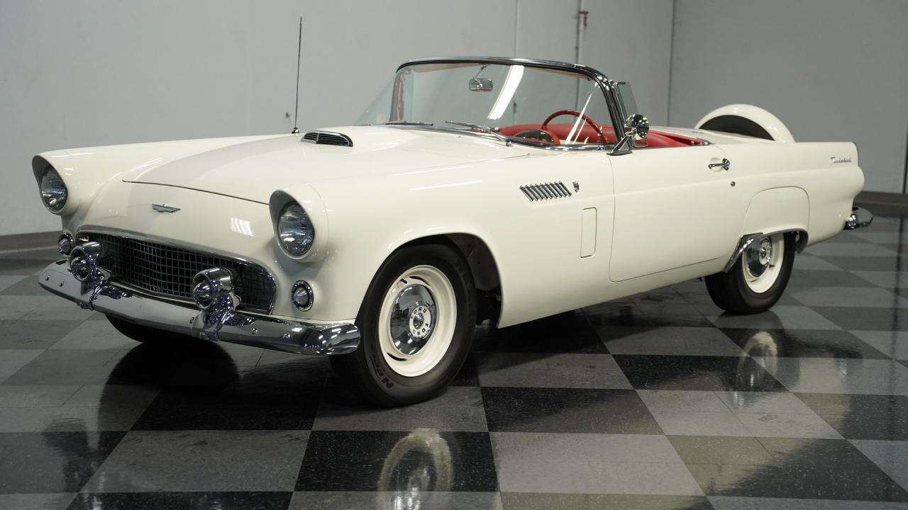 1956 Ford Thunderbird