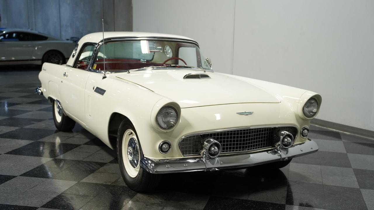 1956 Ford Thunderbird