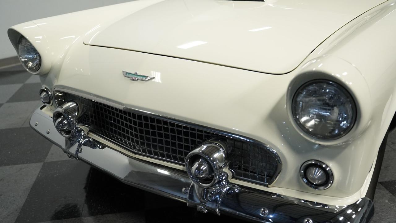 1956 Ford Thunderbird
