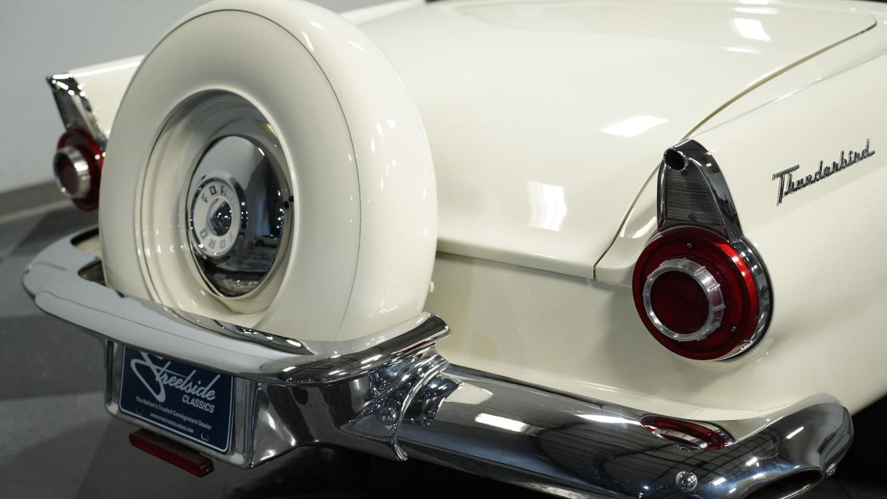 1956 Ford Thunderbird